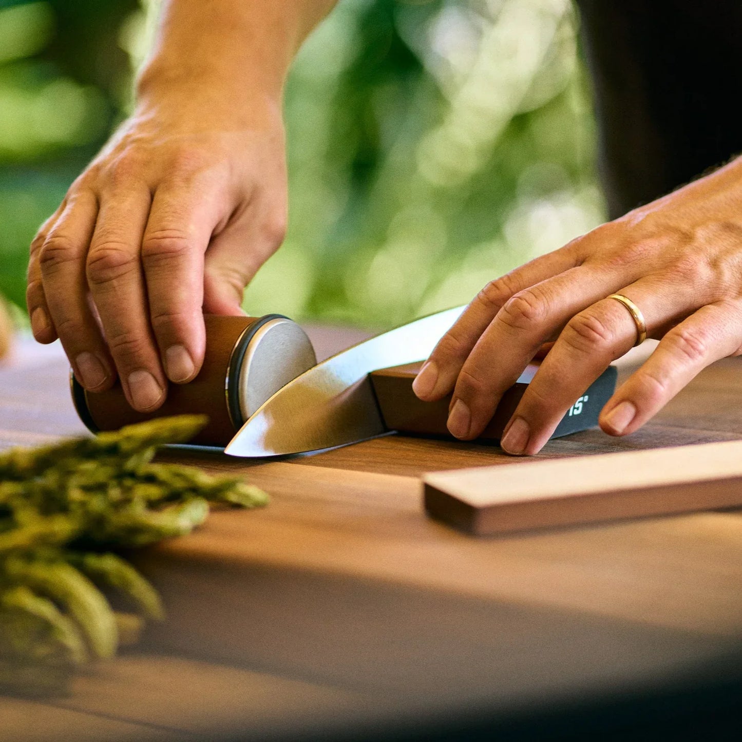Magnetic Knife Sharpener Pro